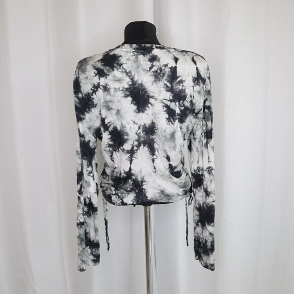 Young Fabulous and Broke Tie Dye Cropped Crewneck Top Sz M - Picture 3 of 7